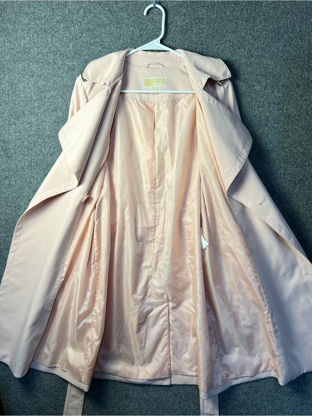 Michael Kors Light Pink Short Classic Trench Coat - Picture 4 of 4